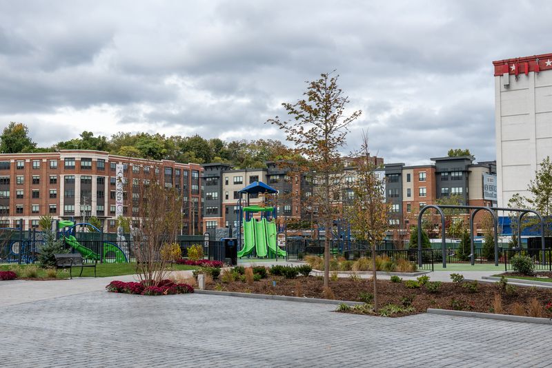 Coles Street Park Walkway